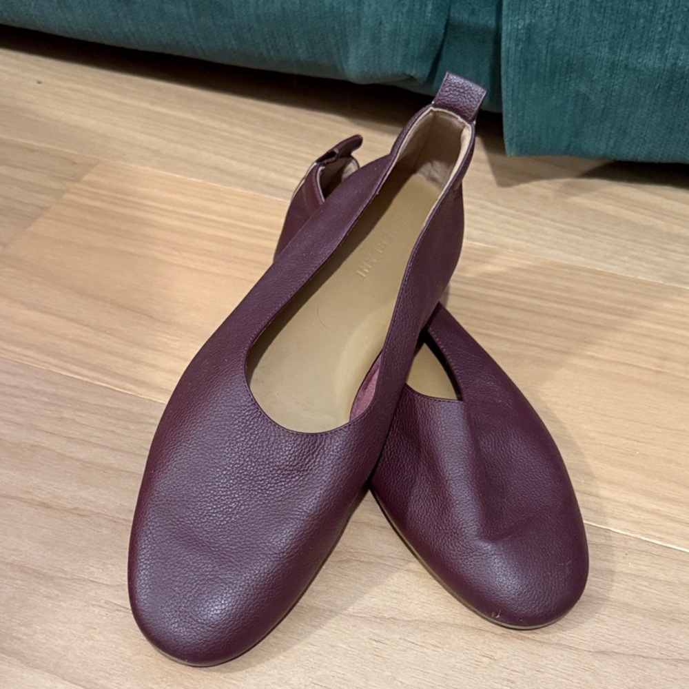 Everlane Burgundy Leather Flats Slip Ons Women Size 10